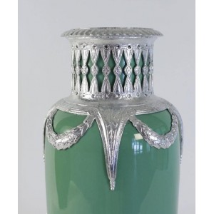 Jarrón de celadón, loza y metal plateado S. XIX 2