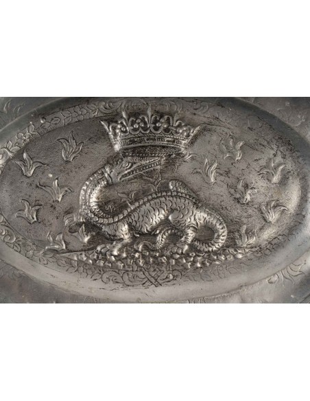 Bandeja decorativa em lata