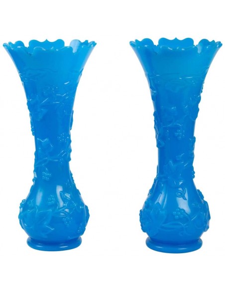Par importante de vasos em azul opalina