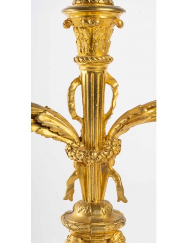 Par de candelabres em bronze dourado e mármore