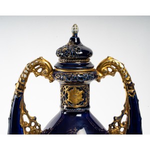 Pareja de jarrones de porcelana de Viena 2