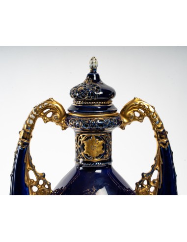 Pareja de jarrones de porcelana de Viena