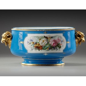 Porcelain Style Sevres Cup (ang.) 2