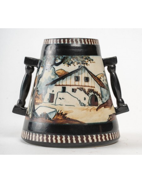 Ceramic vase,签名