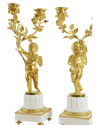 Pareja de candelabros de estilo Luis XVI