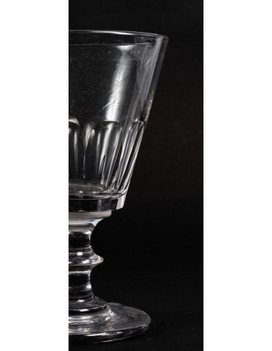 Cut or small vase in crystal