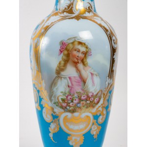 Coppia di vasi in bianco... 2