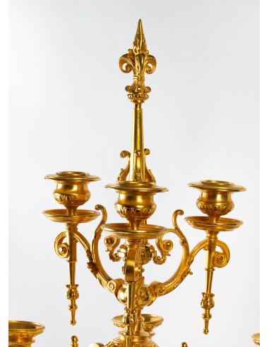 Pareja de candelabros de época...