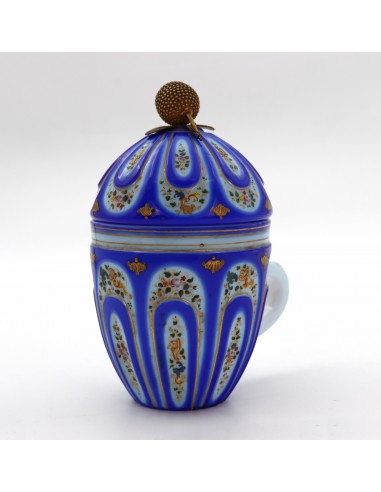 Covered cup in blue and white opaline