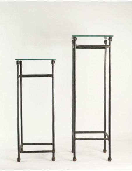 Two consoles, wrought iron sheaths