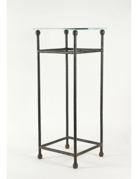 Two consoles, wrought iron sheaths