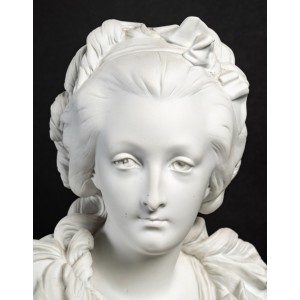 Busto, escultura de uma... 2