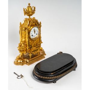 Reloj de bronce dorado, siglo XIX 2