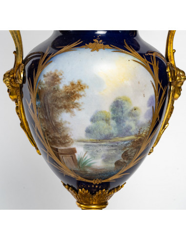 Garniture de Cheminée en porcelaine...