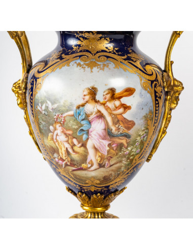 Garniture de Cheminée en porcelaine...