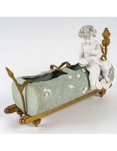 Small biscuit planter, early 20th...