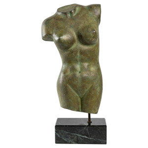 Mujer desnuda en escayola,...
