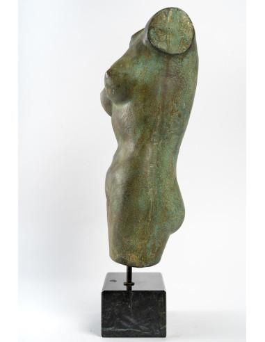 Mujer desnuda en escayola, siglo XX