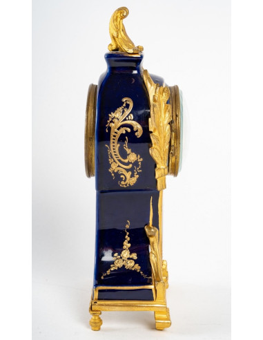 小型古董瓷钟，19 世纪