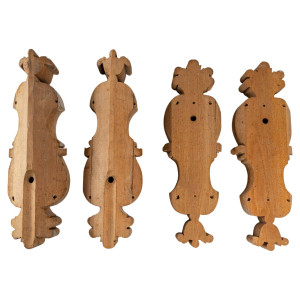 Cuatro soportes para apliques.