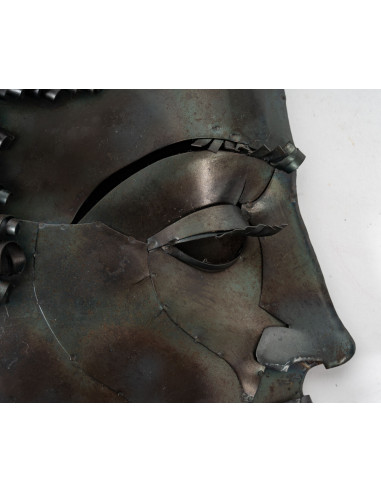 Two heads by Léon Masson, Lamp