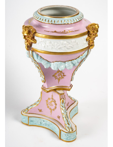Porcelain vase, 10世纪末