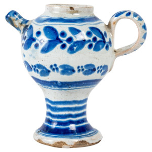 Pequeno vaso de terracota,...
