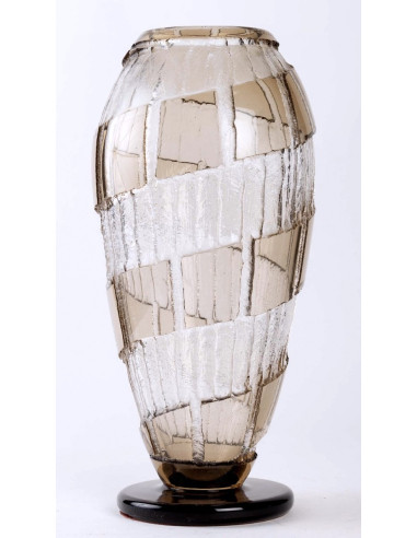 Large Smoked Glass Vase - Geometric...