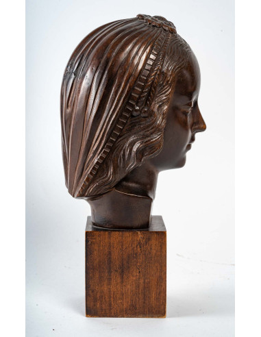 女人头像，木雕，装饰艺术风格，1930 年。