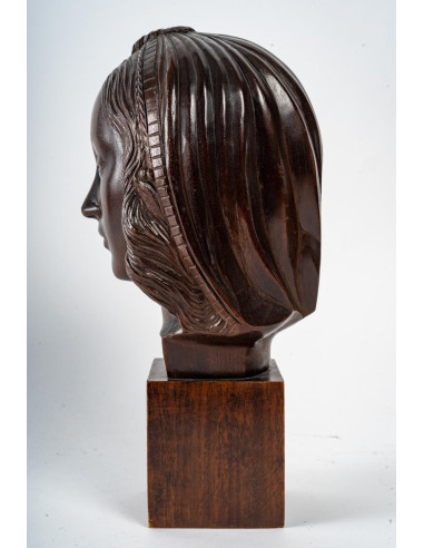 女人头像，木雕，装饰艺术风格，1930 年。