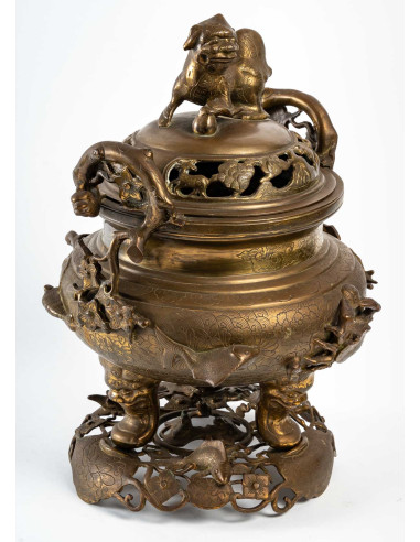 青铜香水炉，越南，19 世纪