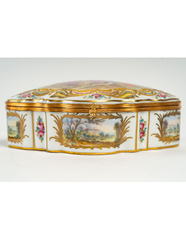 Porcelain box with elegant scene,...