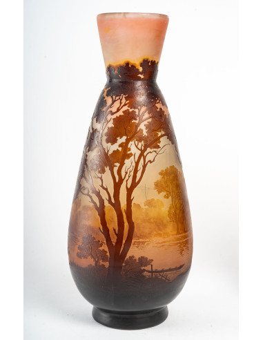 Gallé的一对玻璃花瓶，20世纪初