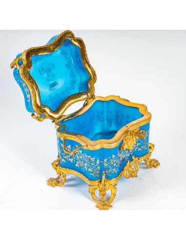 Opaline box, 19th century