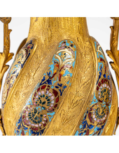 珐琅彩青铜花瓶一对，19世纪
