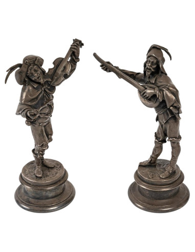 Figur eines Musikers aus versilberter...