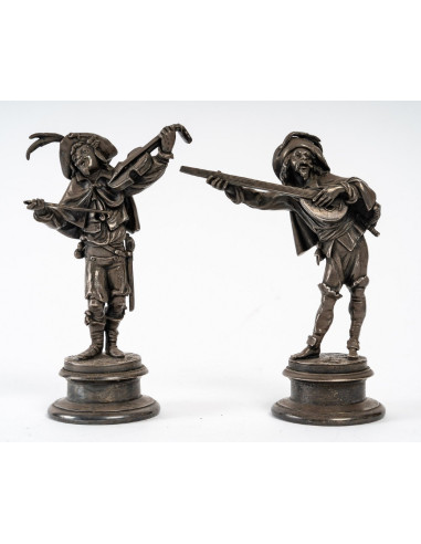 Figura de músico en bronce plateado
