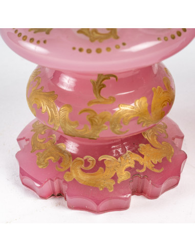一对粉红色蛋白石香水瓶，19世纪