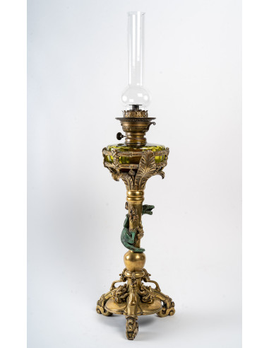 Außergewöhnliche Petroleumlampe aus...