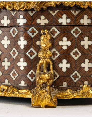 Caixa de jóias de marchetaria do...