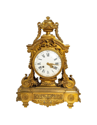 Reloj de estilo Luis XVI del siglo XIX