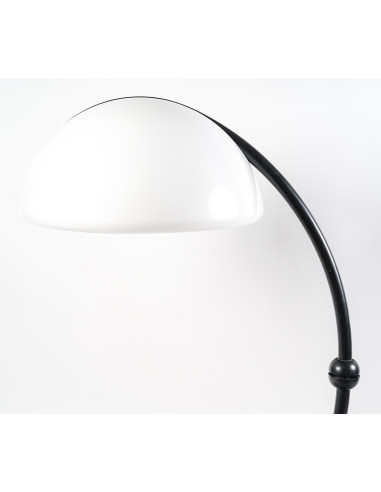 Černá stojací lampa, Elio Martinelli...