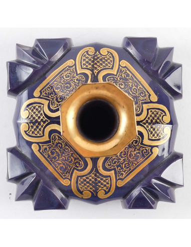 Garrafa opalina violeta, século XIX