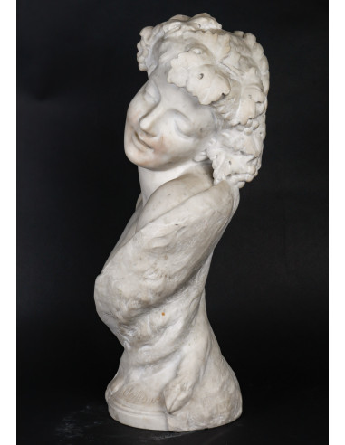 Marble bust signed by Clodion, Art...