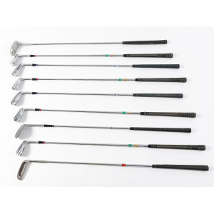 Conjunto de 9 palos de golf...