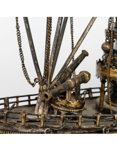 纯银微型军船，19 世纪英国作品。