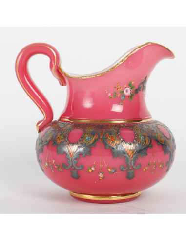 金银珐琅白色和玫瑰乳白餐具，19 世纪。