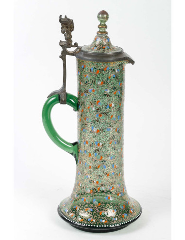 珐琅彩绘 Moser 水晶橙汁杯，19 世纪。