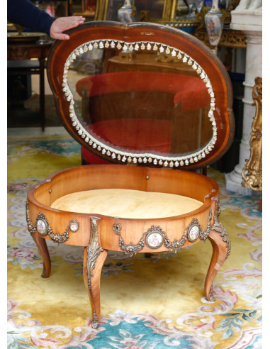 Coffee table, flat display case,...