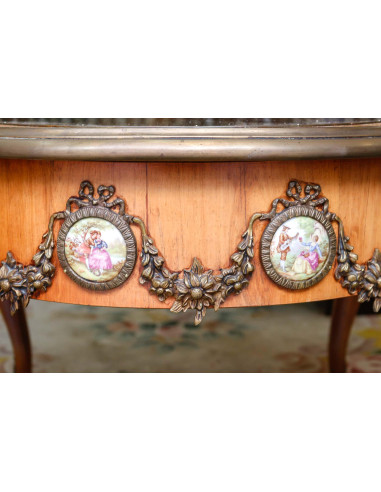 Coffee table, flat display case,...